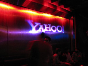 Acceso a Yahoo! desde las cuentas en Facebook y Google